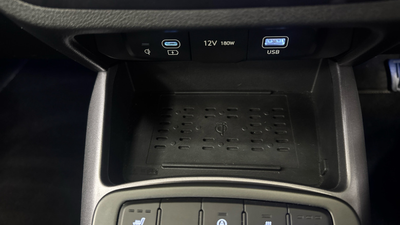 Hyundai i10 1.0 [63] Premium 5dr Auto [Nav] Petrol Hatchback